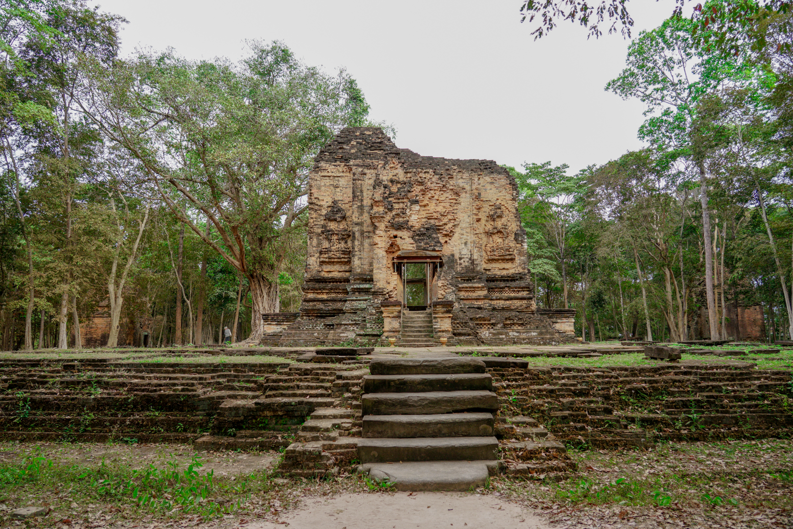 Private Day Trip Siem Reap to Sambo Preikuk Temple (the capital of the Chenla Empire)