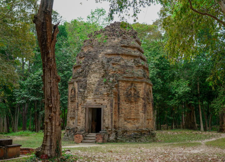 Private Day Trip Siem Reap to Sambo Preikuk Temple (the capital of the Chenla Empire)
