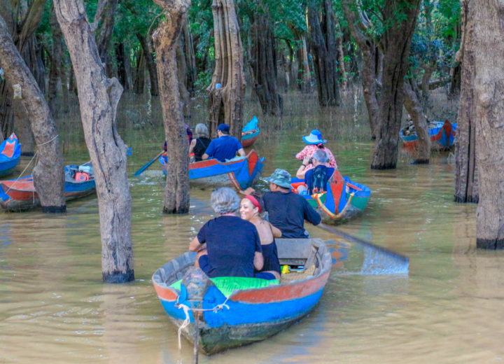 Private Day Trip to Kampong Pluk Floating Village with sunset