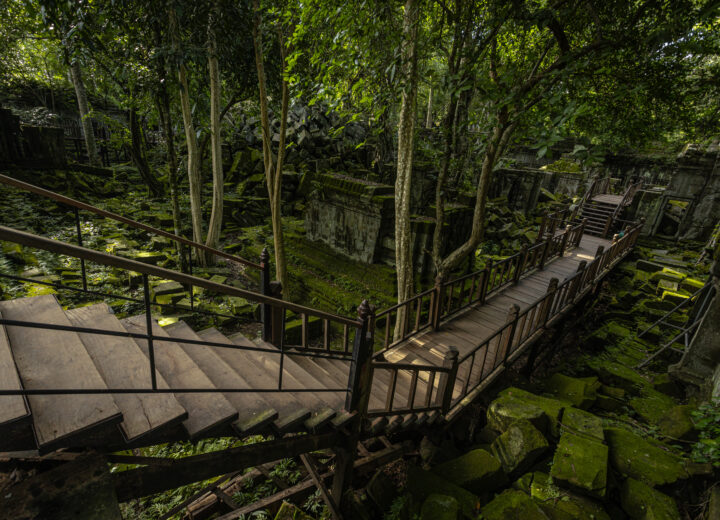 Koh Ker & Beng Mealea (The temple lost in Jungle)