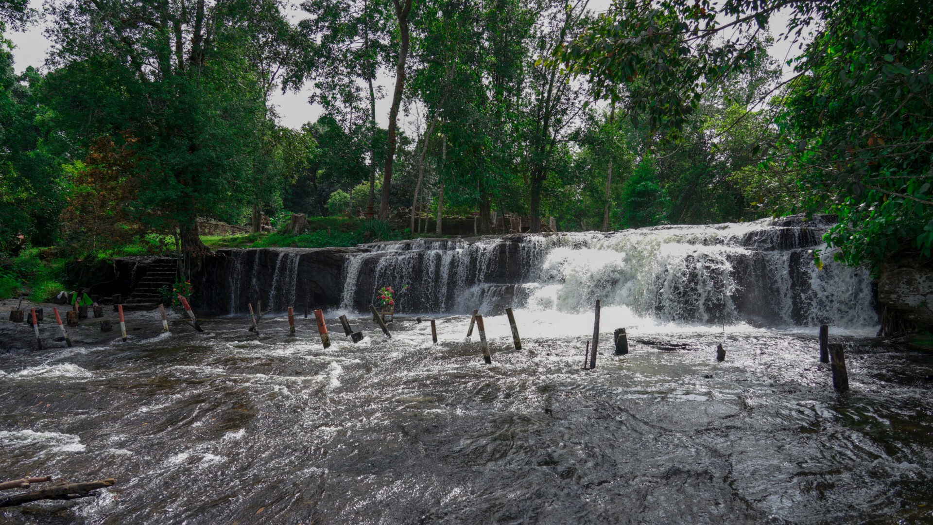 Kulen Waterfall, 1000 Linga River & Reclining Buddha